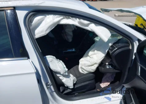 2020 Ford Fusion Hybrid Se from USA, damaged, VIN 3FA6P0LU8LR266686